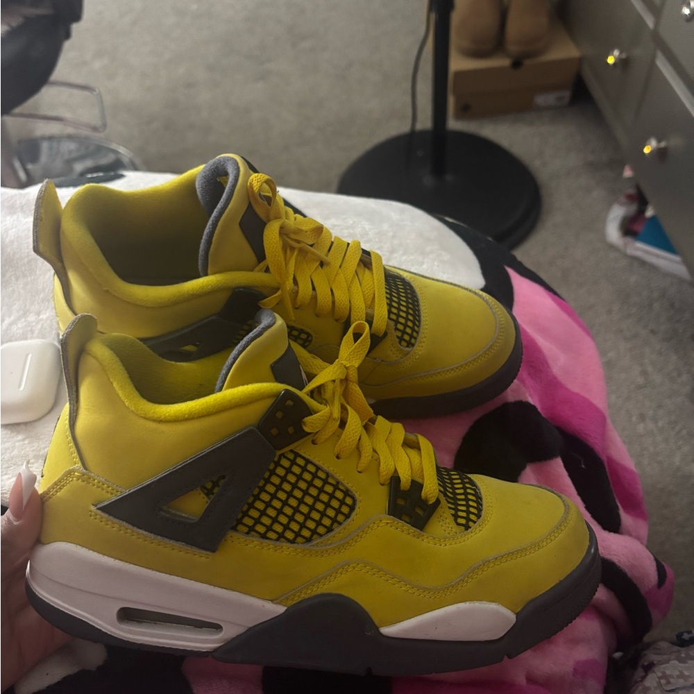 Jordan 4’s